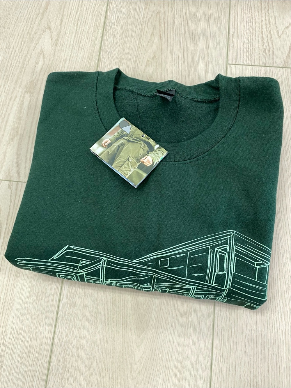 Brand NEW Men's Forest Green Crewneck Sweater with Minimal Graphic. XL SIZE